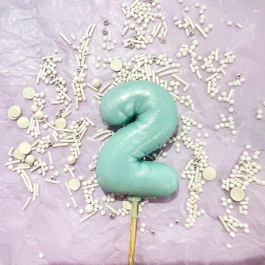 Фигурка из шоколадной глазури 